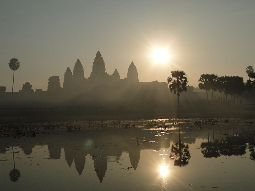 Amanecer en Angkor Wat