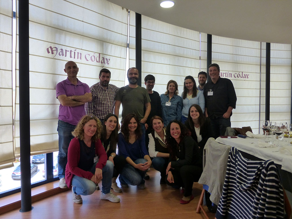 Foto de grupo al término del encuentro