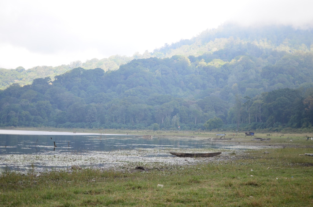 Lago de Munduk