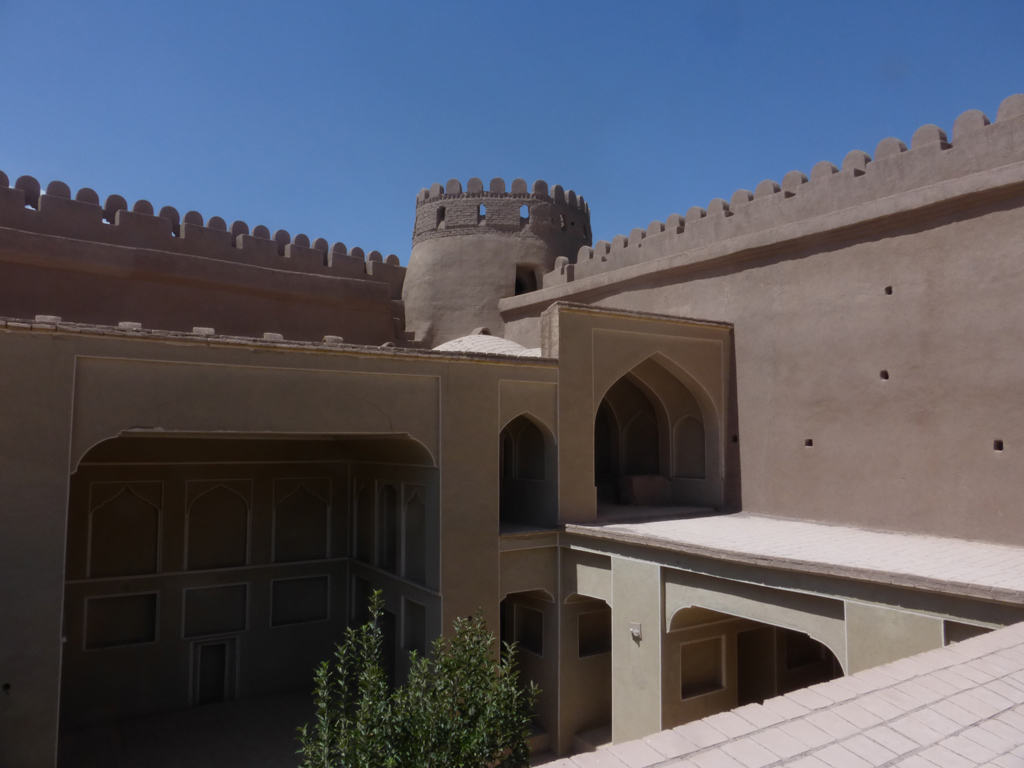 El Castillo Rayen (Arg-e Rayen)