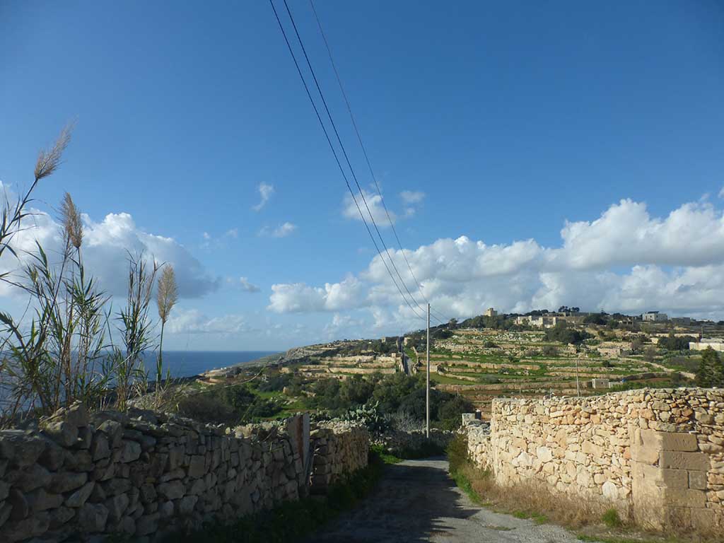 Conduciendo por Malta.